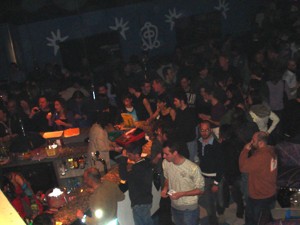Al bar...
